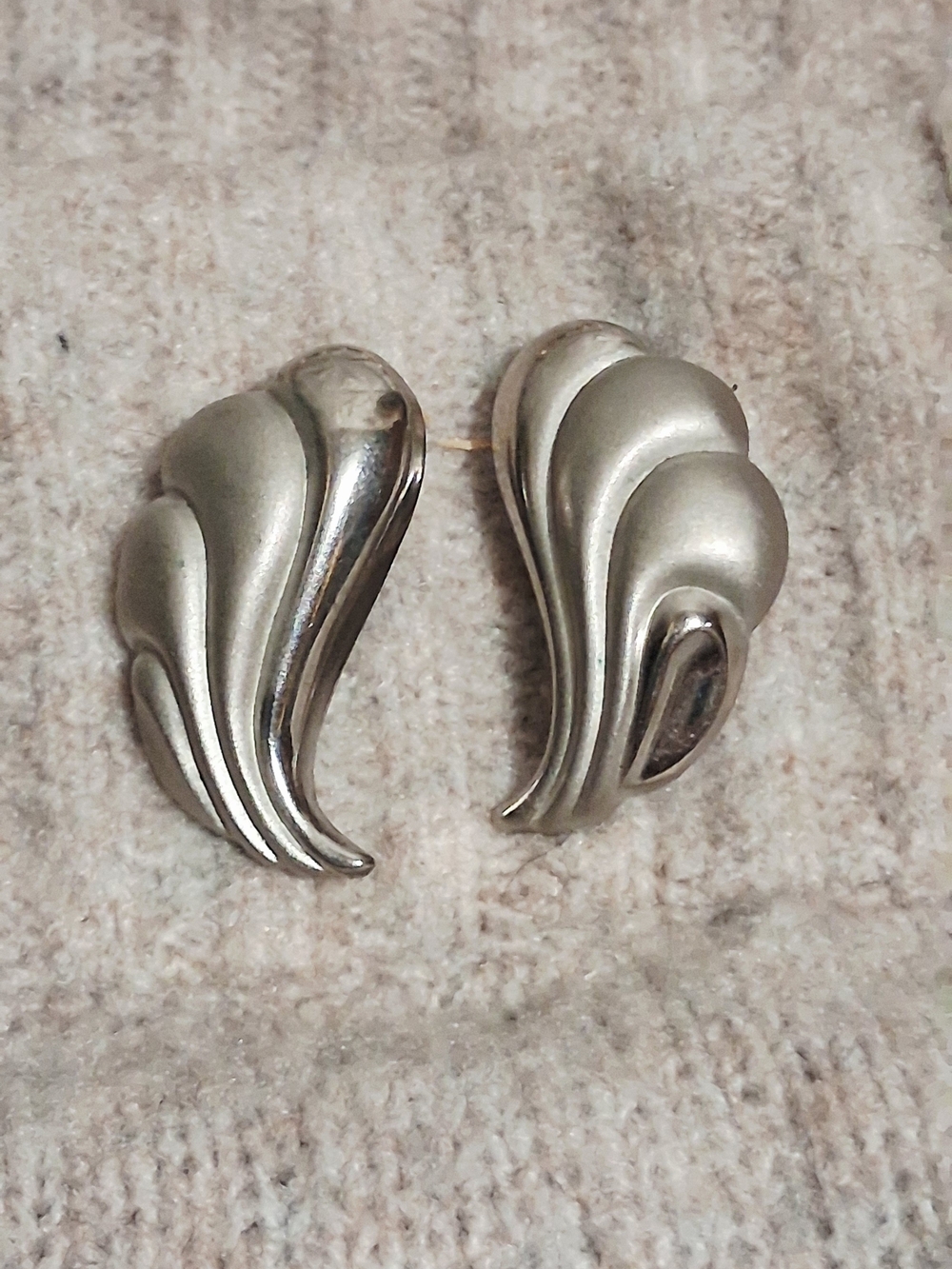 Vintage 1980s Sculptural Pewter Wave Wing Clip On Earrings Modernist Statement